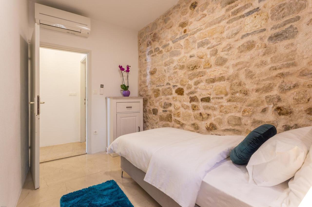 Lola Apartments - Zf Hvar Хвар Екстериор снимка