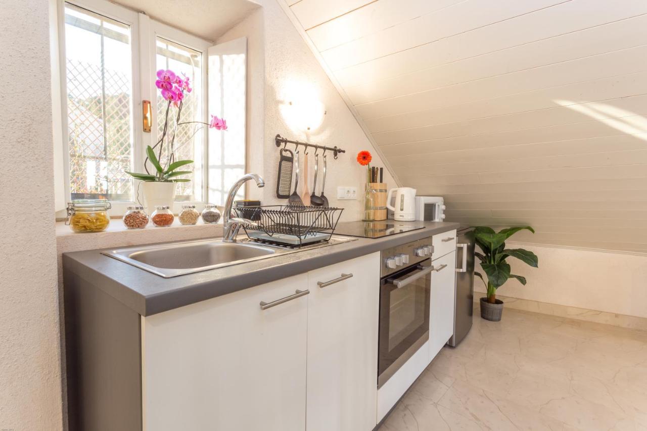 Lola Apartments - Zf Hvar Хвар Екстериор снимка