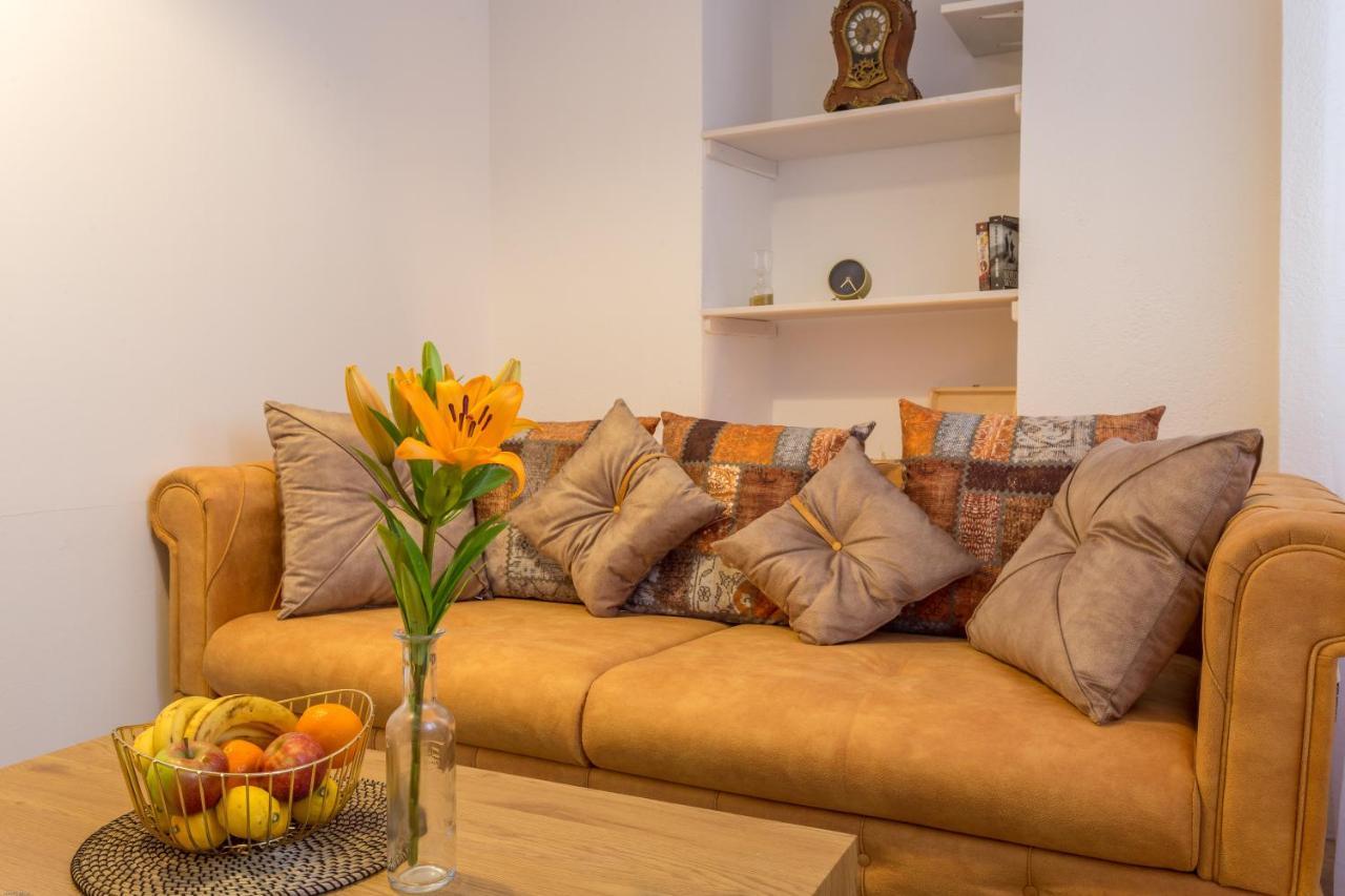 Lola Apartments - Zf Hvar Хвар Екстериор снимка