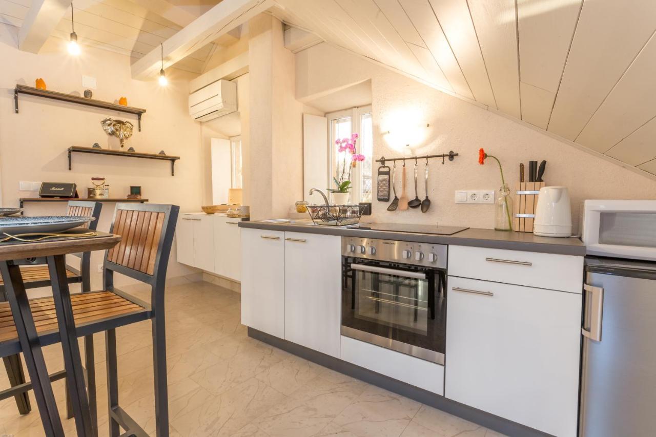Lola Apartments - Zf Hvar Хвар Екстериор снимка