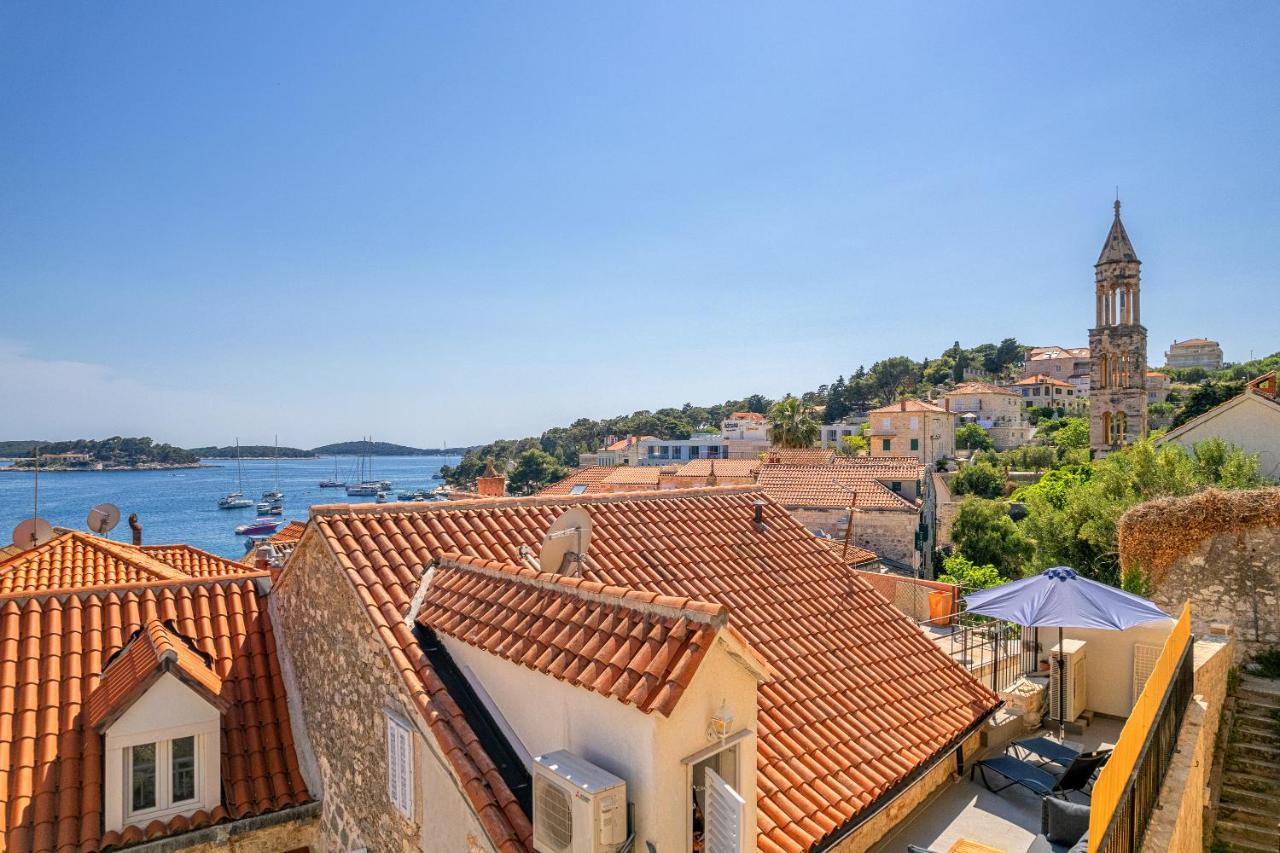 Lola Apartments - Zf Hvar Хвар Екстериор снимка