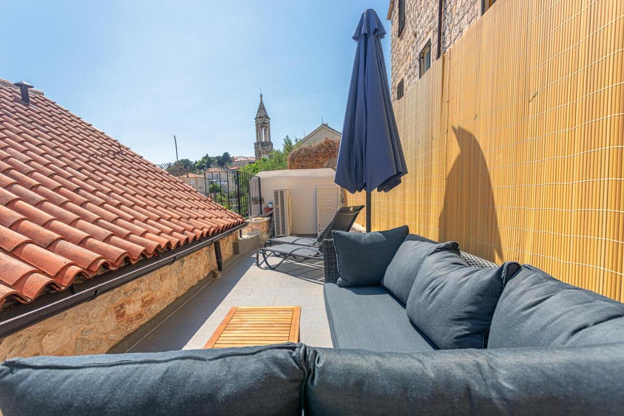 Lola Apartments - Zf Hvar Хвар Екстериор снимка